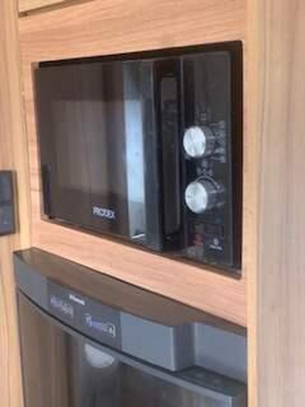 5540f4309d9043c2bfc9a33a7b38b3a0