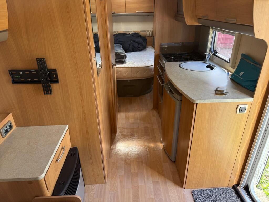 701f189badae4cbba15df99c01533e8e