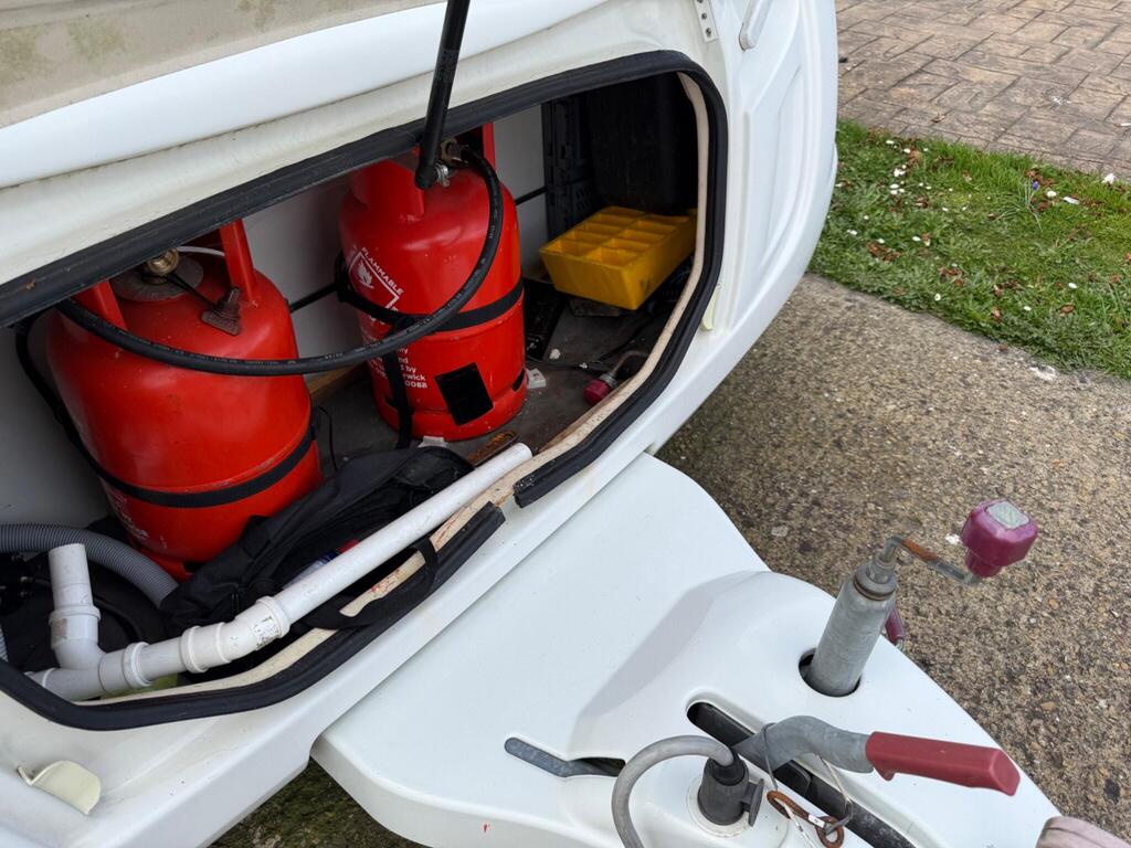 9a9ec763a1544e08a487a1f30482981b